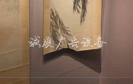 干洗柜、饮水机、广告宣传栏厂家垃圾箱…商业设备占据小