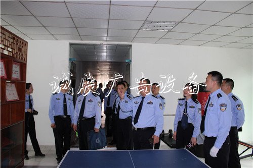 蓬溪县公安局召开党建社区宣传栏暨“最强支部”创建推进会议