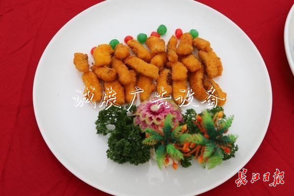 “舌尖上的武科大社区宣传栏”美食评比大赛开赛