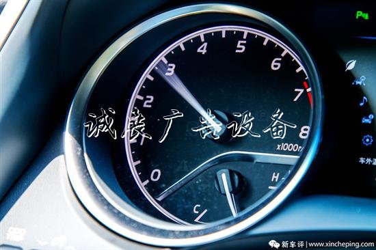 凯美瑞2.0L首试：入指路牌门车型中的实力担当