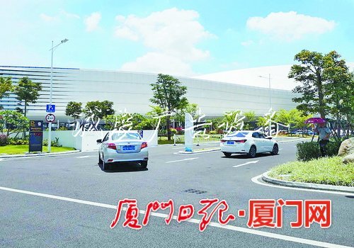 厦门五通码头新到达厅距党建宣传栏公交站三四百米！旅客有话说