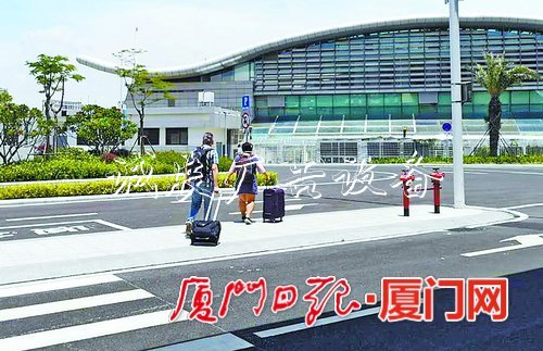 厦门五通码头新到达厅距党建宣传栏公交站三四百米！旅客有话说