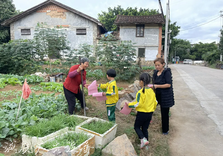 “分”出绿色新生活 福建莆户外广告灯箱田推进垃圾分类环保理念渐入人心